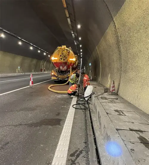 隆尧隧道排水渠清淤